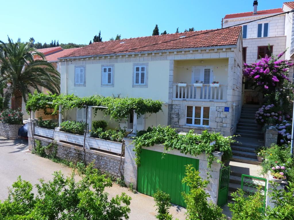 Apartments Lumbarda Extérieur photo